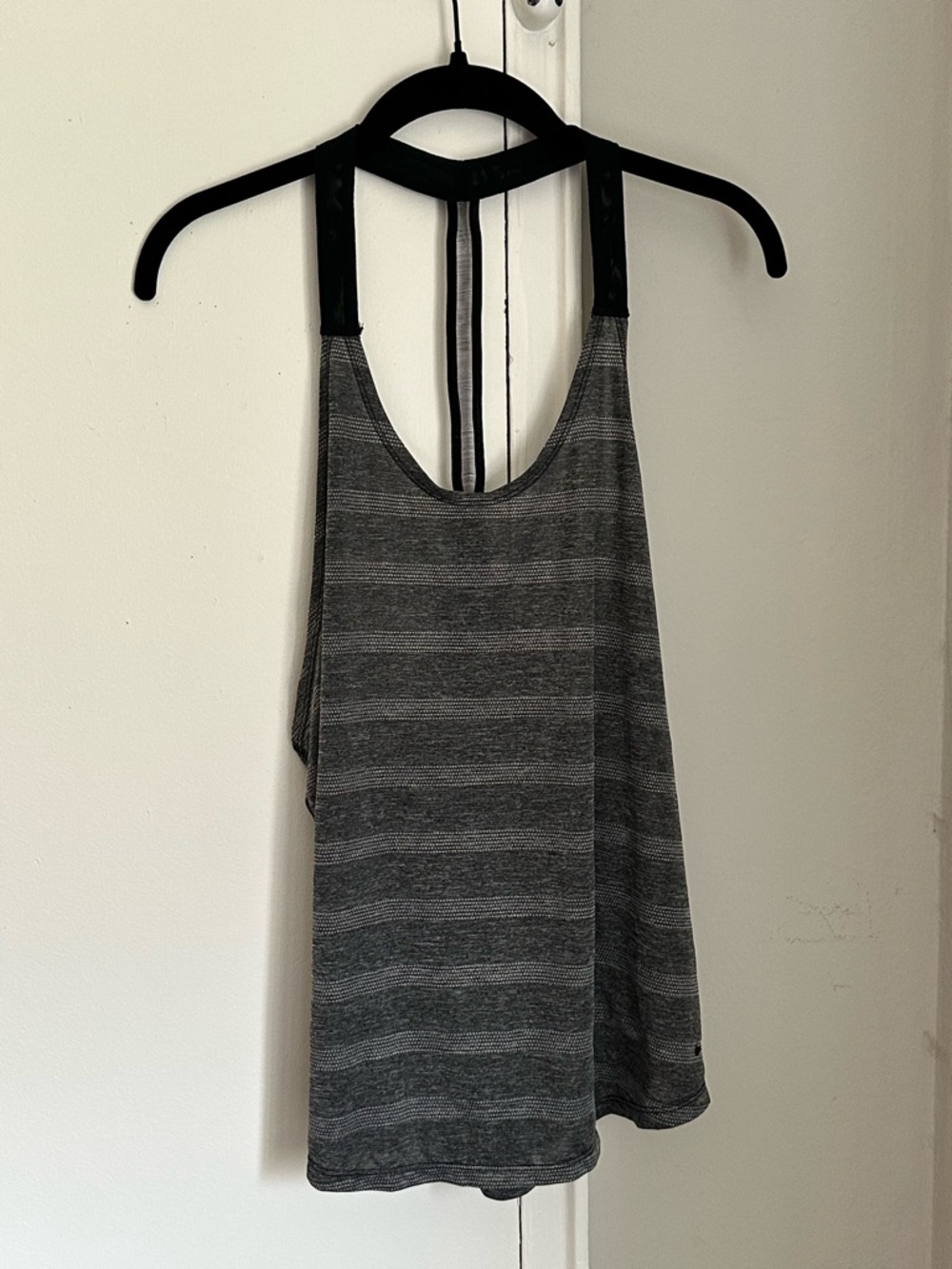NIke Women’s Activewear Top, Size L